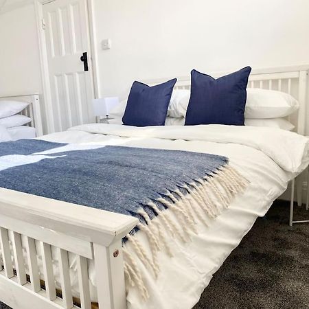 Charming Seaside Cottage In Leigh-On-Sea Саутенд-он-Си Экстерьер фото