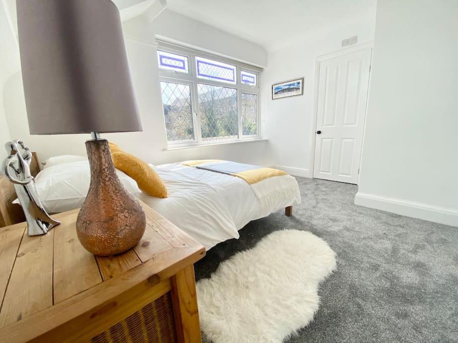Charming Seaside Cottage In Leigh-On-Sea Саутенд-он-Си Экстерьер фото