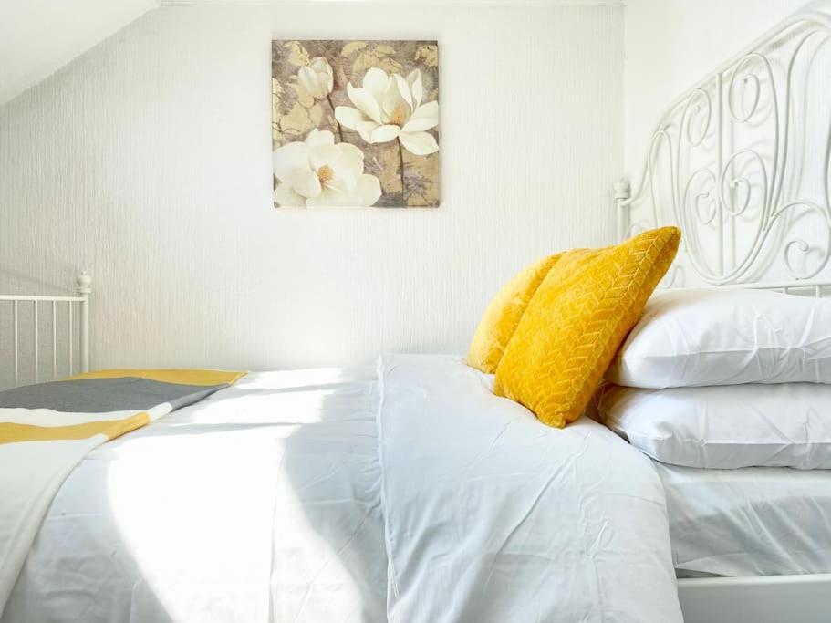 Charming Seaside Cottage In Leigh-On-Sea Саутенд-он-Си Экстерьер фото